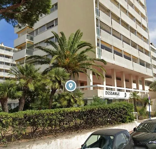 Centre Palais De La 100m Port Et 300m סן-מקסים