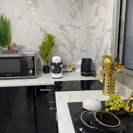 Lägenhet Centre Palais De La 100m Port Et 300m *